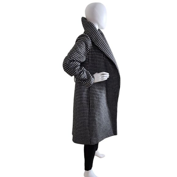 Ann Taylor  - Picture 11 of 15